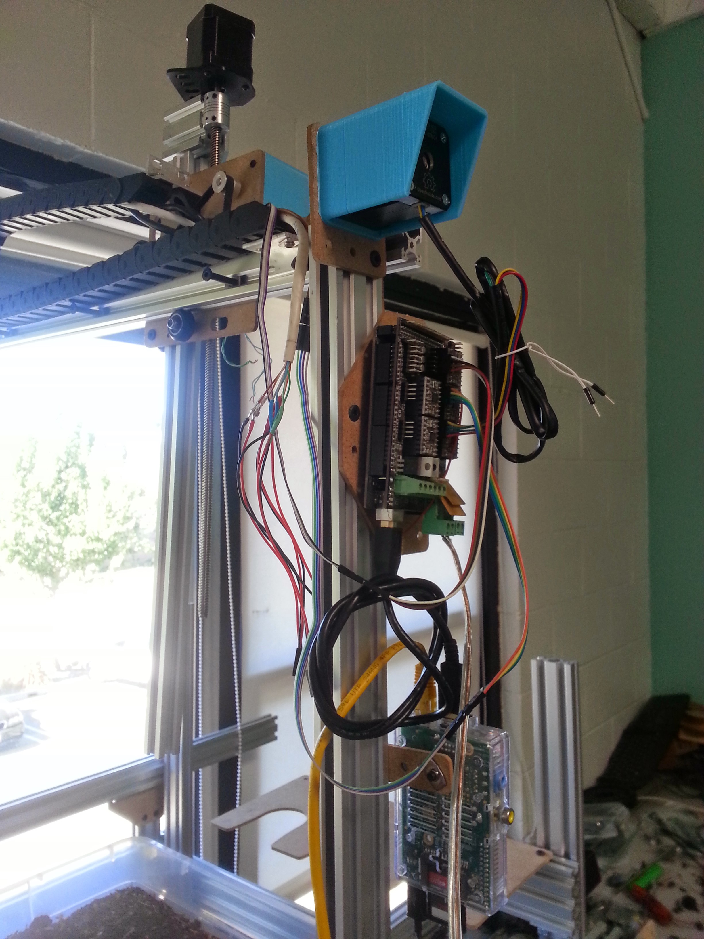 V5_Electronics_1.jpg V5_Electronics_1.jpg