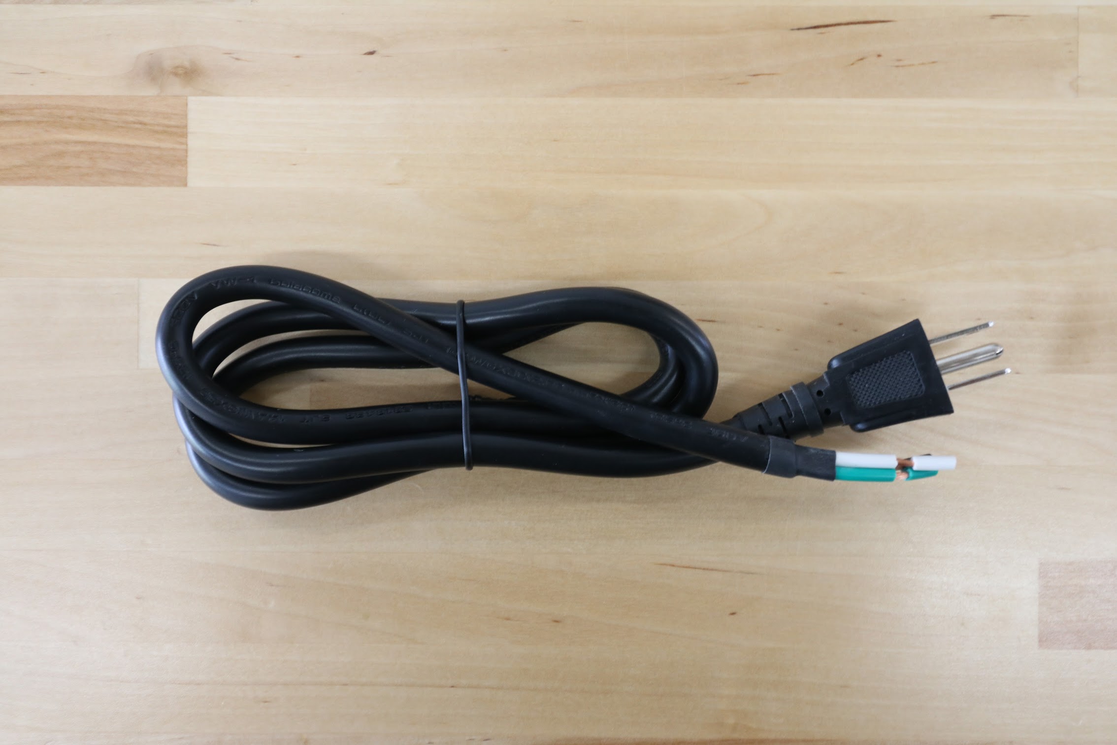Power cable 2.JPG