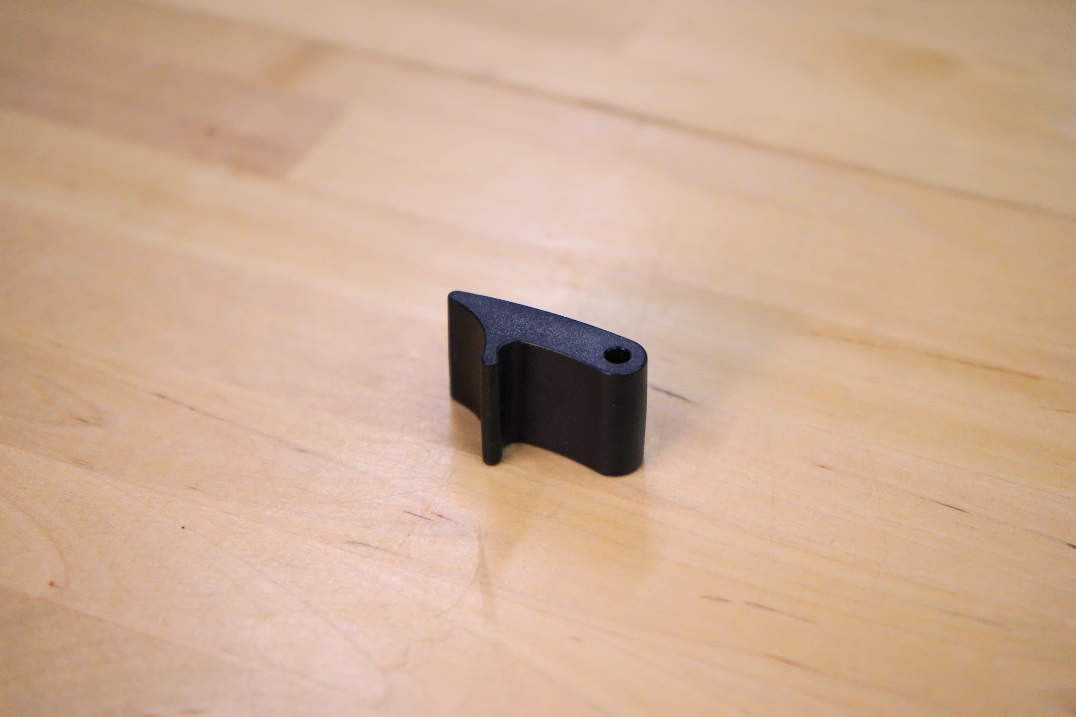 electronics_box_latch.jpg
