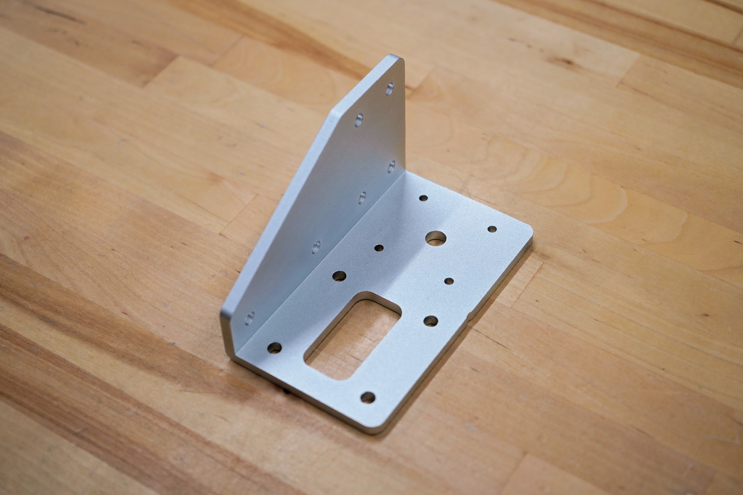 gantry_corner_bracket_left.jpeg