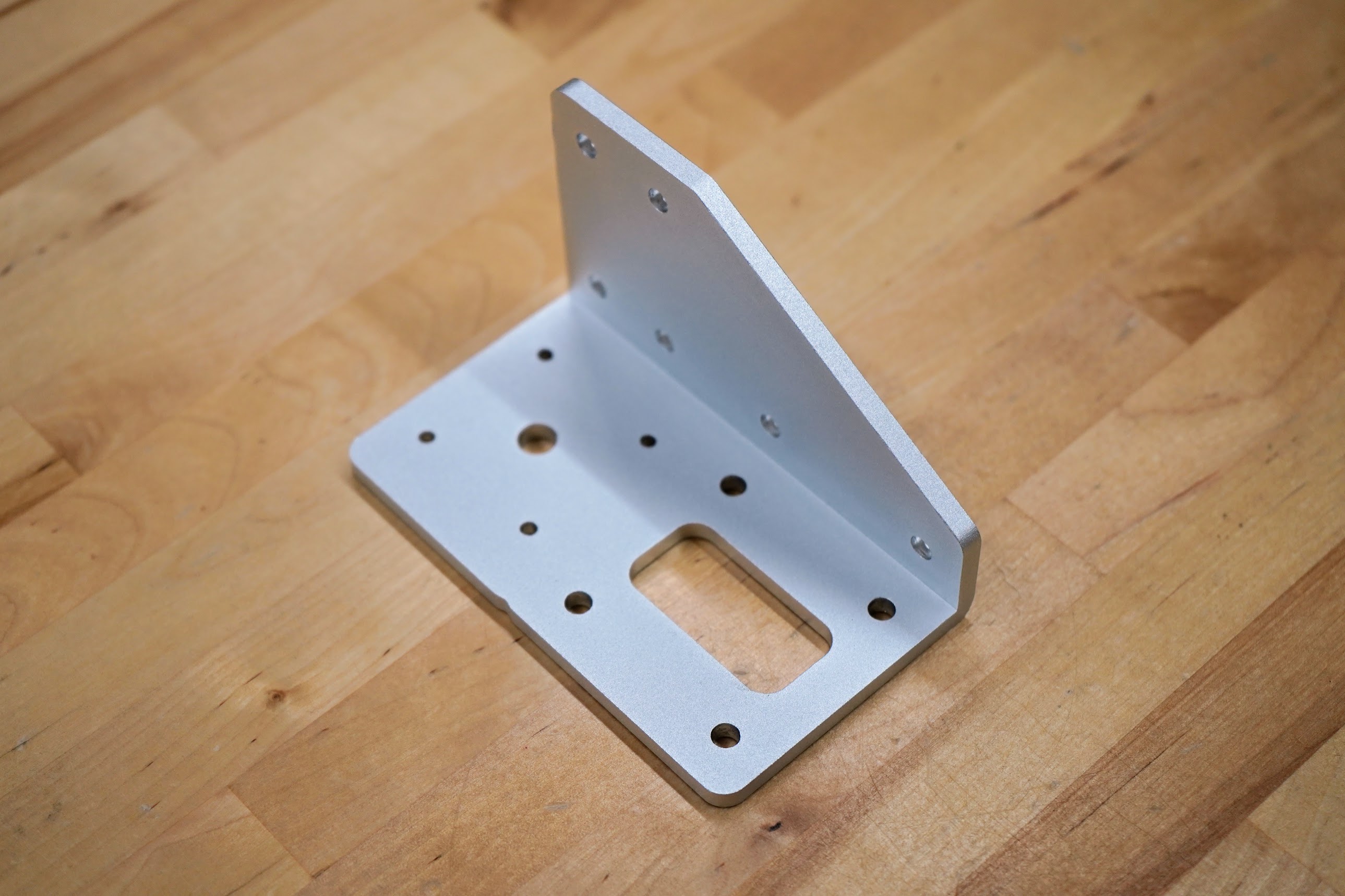 gantry_corner_bracket_right.jpeg